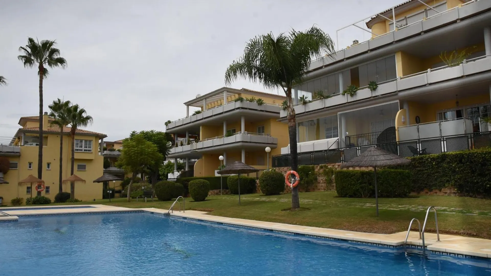 Mimosas Penthouse Marbella Cabopino公寓 公寓